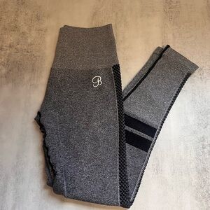 Bombshell sportsware size small leggings